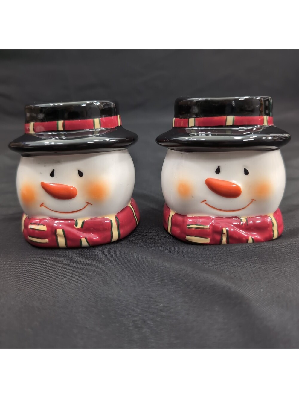 Charming Ceramic Snowman Salt & Pepper Shakers Set